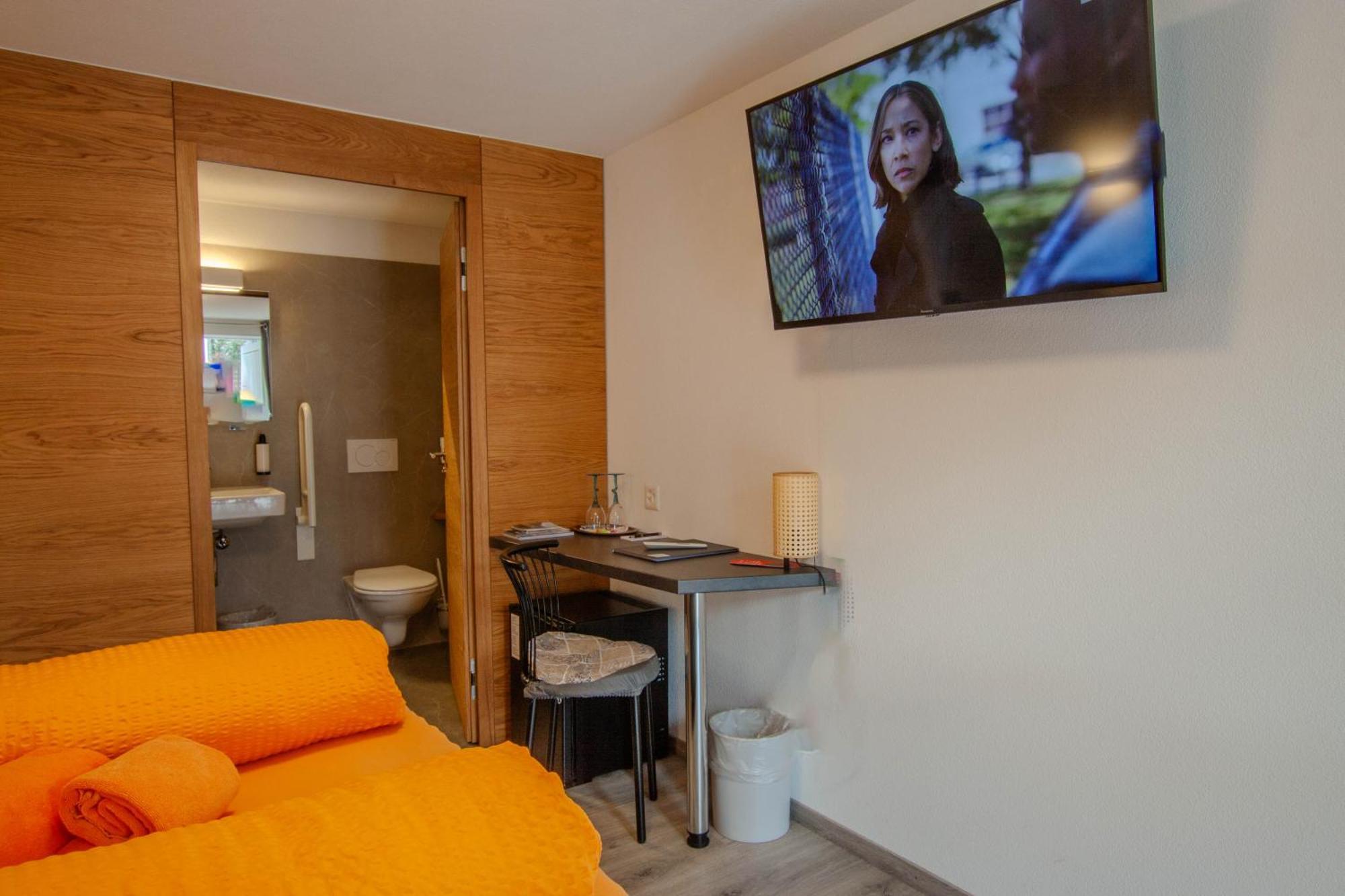 Ristorante Pensione Chalet Stazione Poschiavo Zewnętrze zdjęcie
