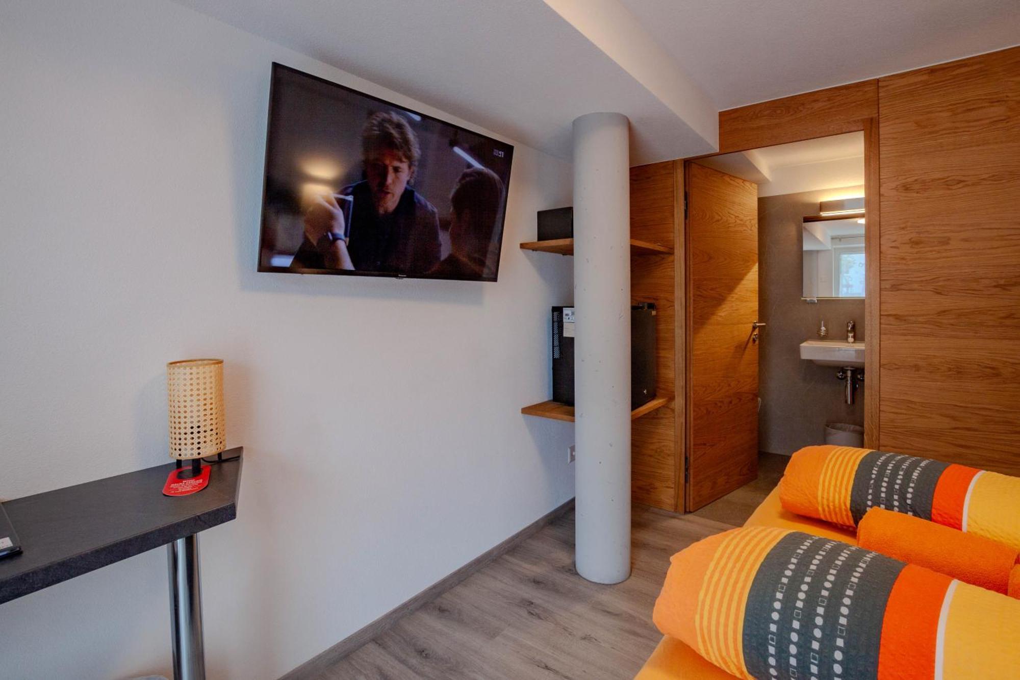 Ristorante Pensione Chalet Stazione Poschiavo Zewnętrze zdjęcie